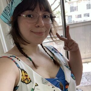 Meet your Posher, Gabriela